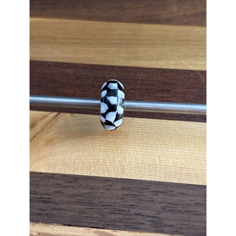 Authentic Trollbead Chess Bead Trollbeads  61399    TGLBE-10073